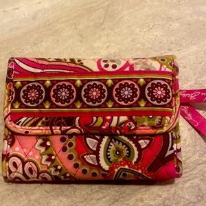 Vera Bradley wallet! Barely used.